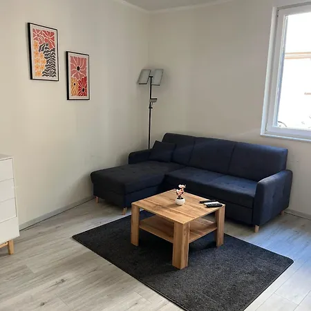 Modern Flat For 3 Guests Near And Transport Apartment Cologne